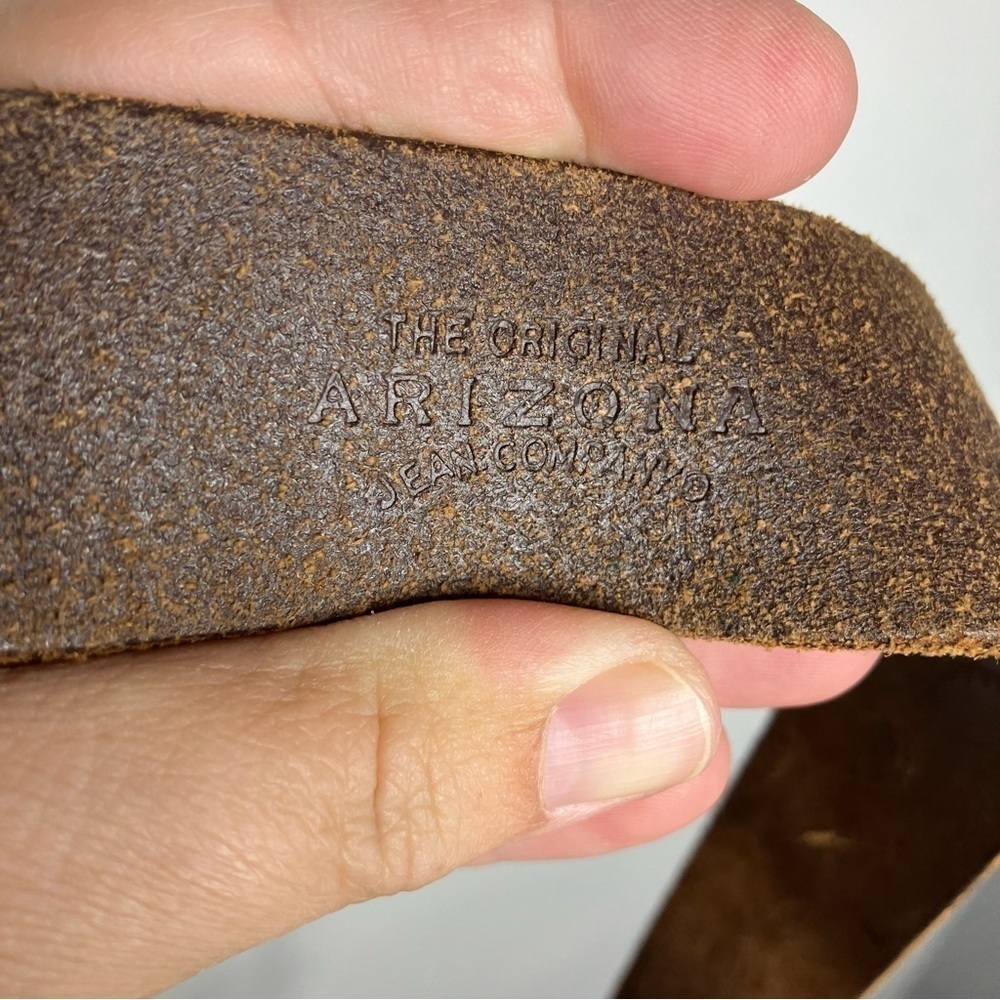 Arizona Jean company cow hide leather beltโ size small - Picture 3 of 6